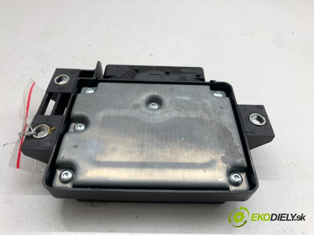 VW TIGUAN SUV 2010 103 kW 2.0 TDI 1968 Modul brzdy ručnej brzdy 3AA907801B