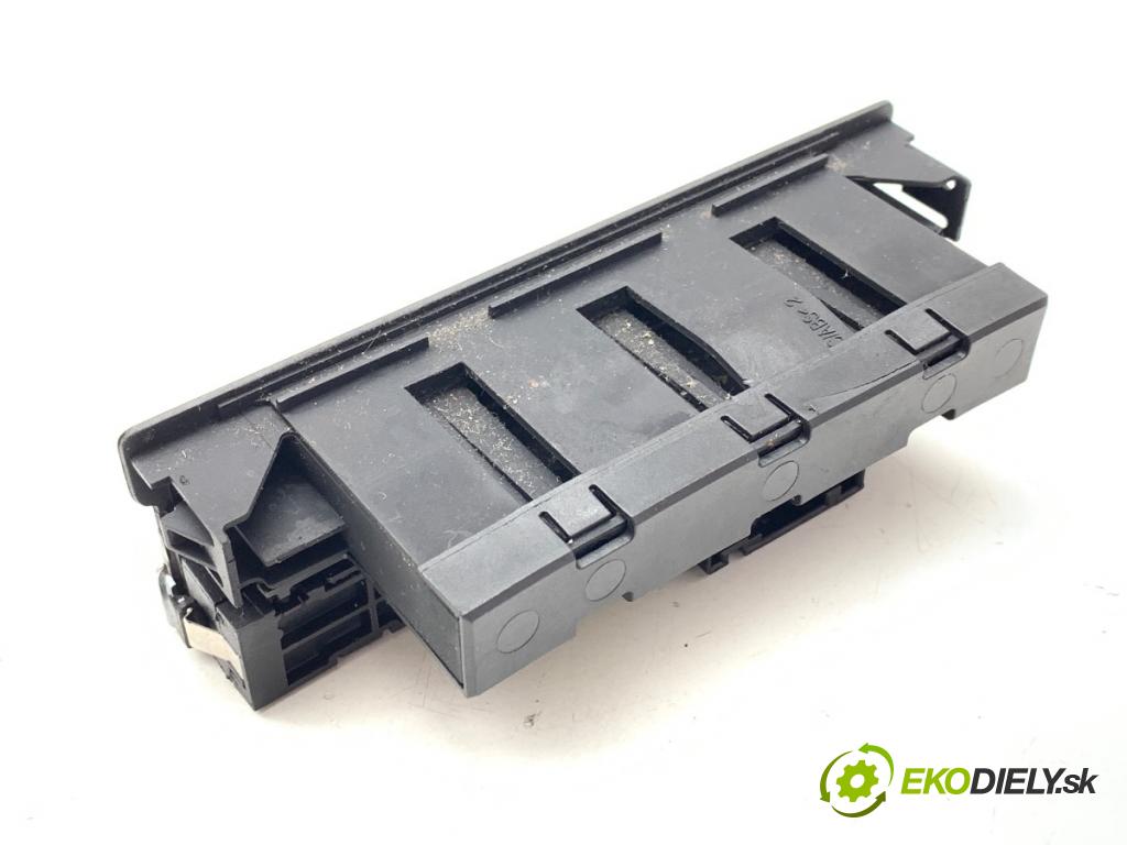 VW TIGUAN SUV 2010 103 kW 2.0 TDI 1968 Panel prepínačov ESP PDC 5N1927132AJ