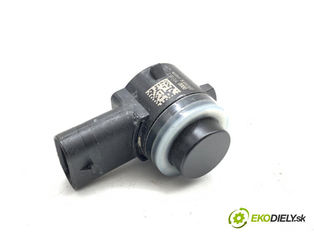 DS DS 7 SUV 2022 133 kW PureTech 180 (J45GFU) 1598 Snímač PDC 9813348377XT