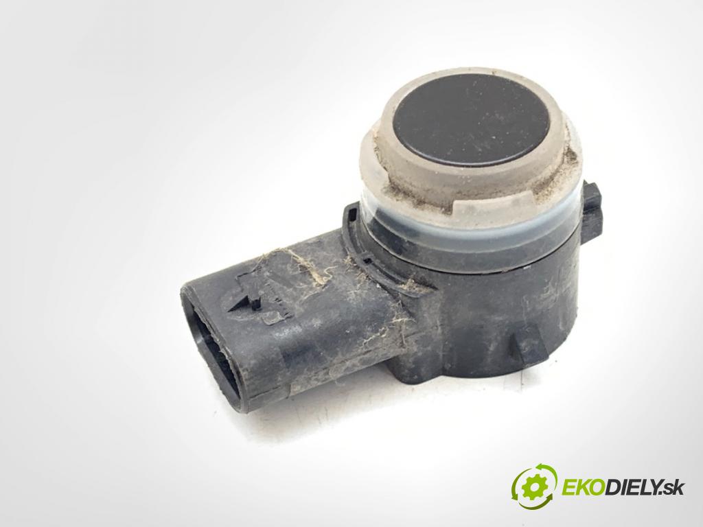 DS DS 7 SUV 2022 133 kW PureTech 180 (J45GFU) 1598 Snímač PDC 9813348377XT