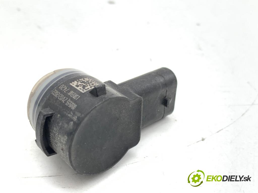 DS DS 7 SUV 2022 133 kW PureTech 180 (J45GFU) 1598 Snímač PDC 9813348377