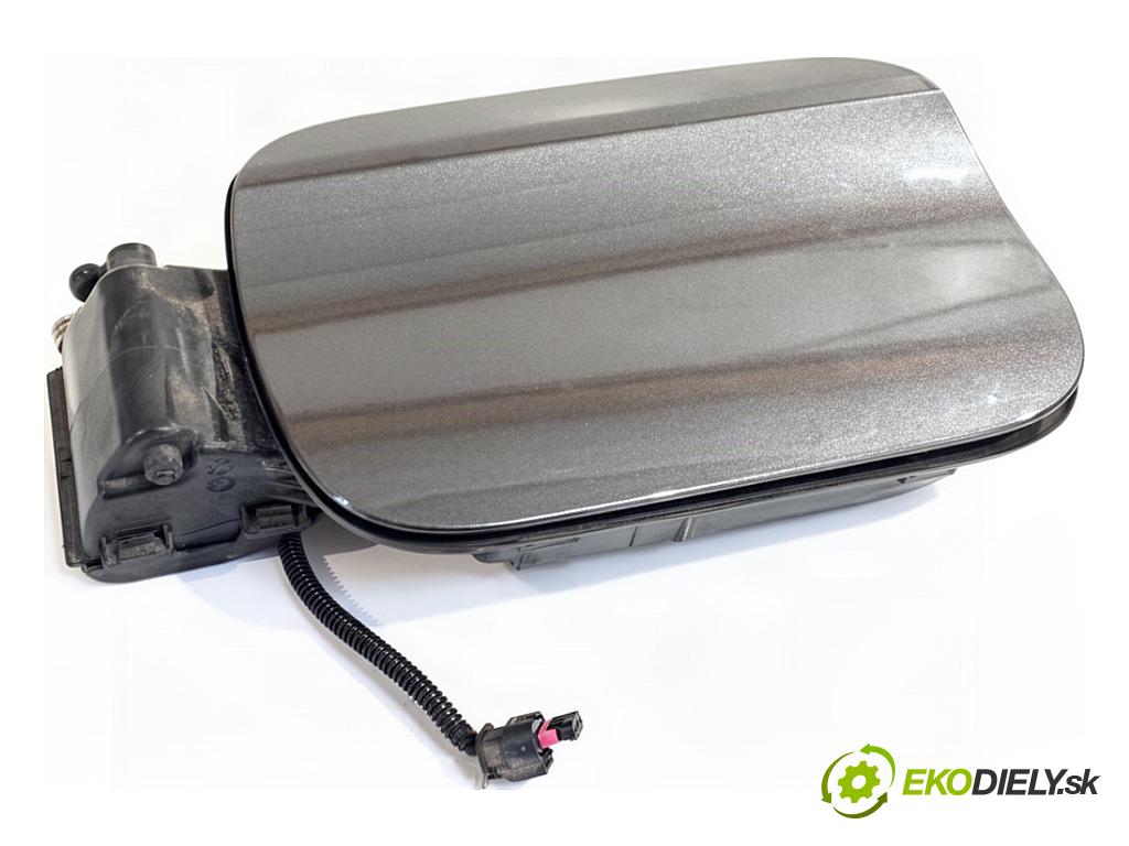 DS DS 7 SUV 2022 133 kW PureTech 180 (J45GFU) 1598 dvířka konektora NABÍJENÍ: 9834108180