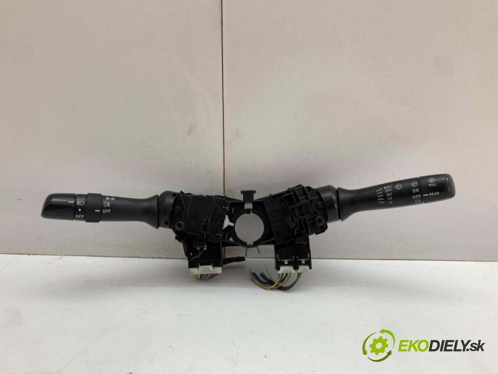 TOYOTA YARIS II liftback 2007 64 kW 1.3 VVT-i (SCP90_) 1298 přepínač kombinovaný  (Páčky pod volantem)