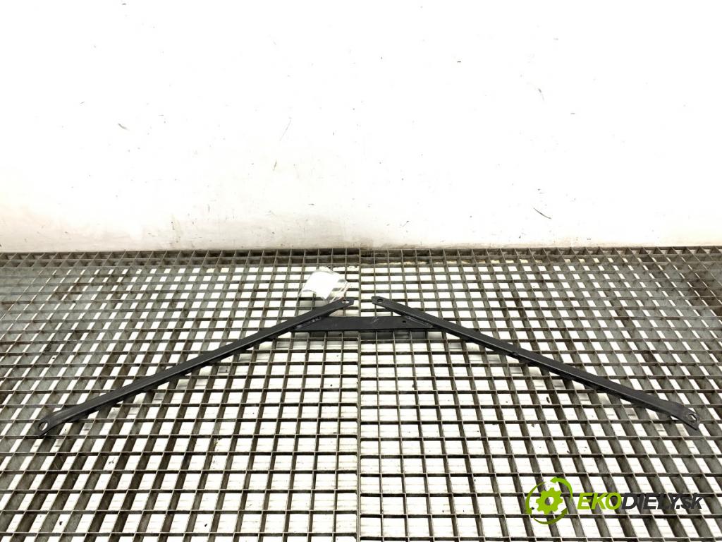 BMW F31 Kombi 2014 135 kW 320 d 1995 Výstuha horná 7378711-01 (Výstuha)