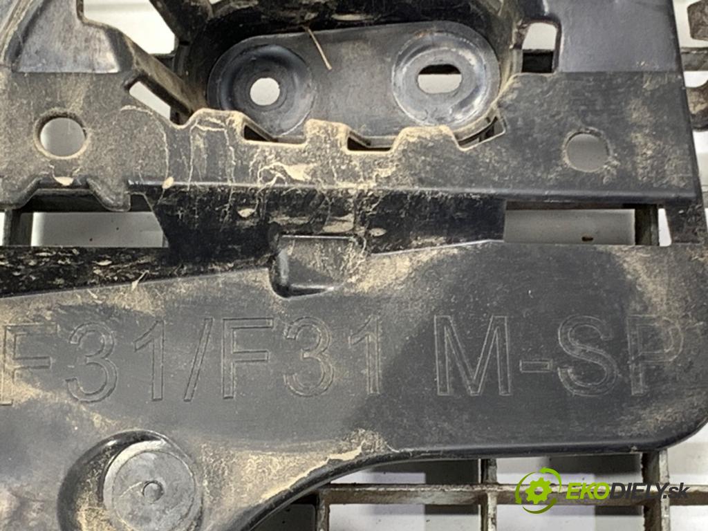 BMW F31 Kombi 2014 135 kW 320 d 1995 Úchyt nárazníka zad stredový 7260462