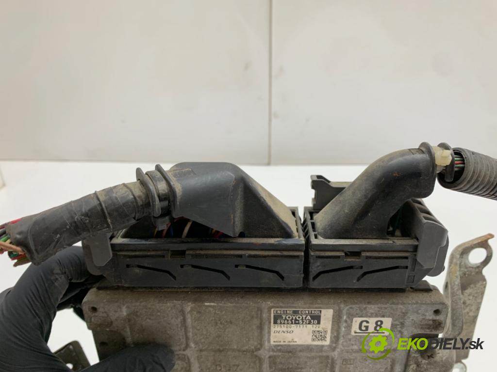 TOYOTA YARIS II liftback 2007 98 kW 1.8 VVTi (ZSP90_) 1798 riadiaca jednotka Motor 89661-52F30 (Riadiaca jednotka)