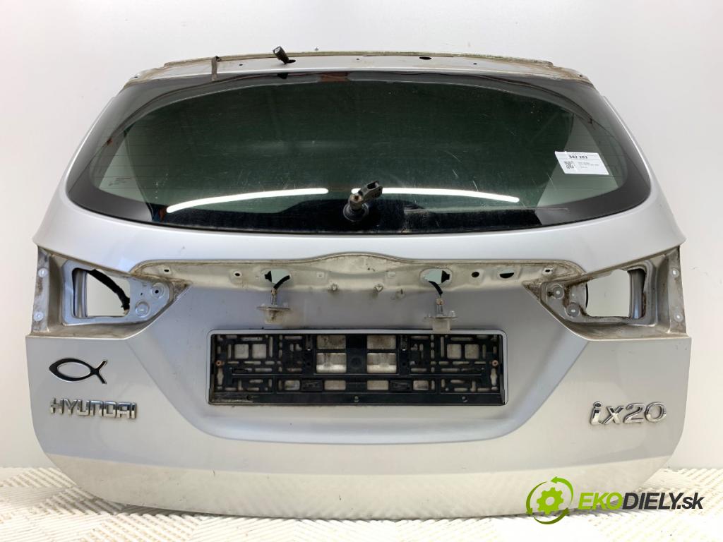 HYUNDAI ix20 liftback 2011 92 kW 1.6 1591 kapota zad