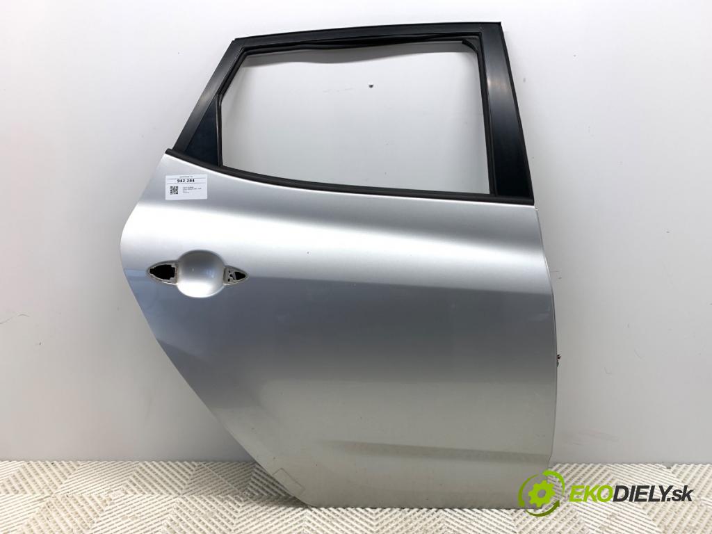 HYUNDAI ix20 liftback 2011 92 kW 1.6 1591 dveře pravý zadní část 