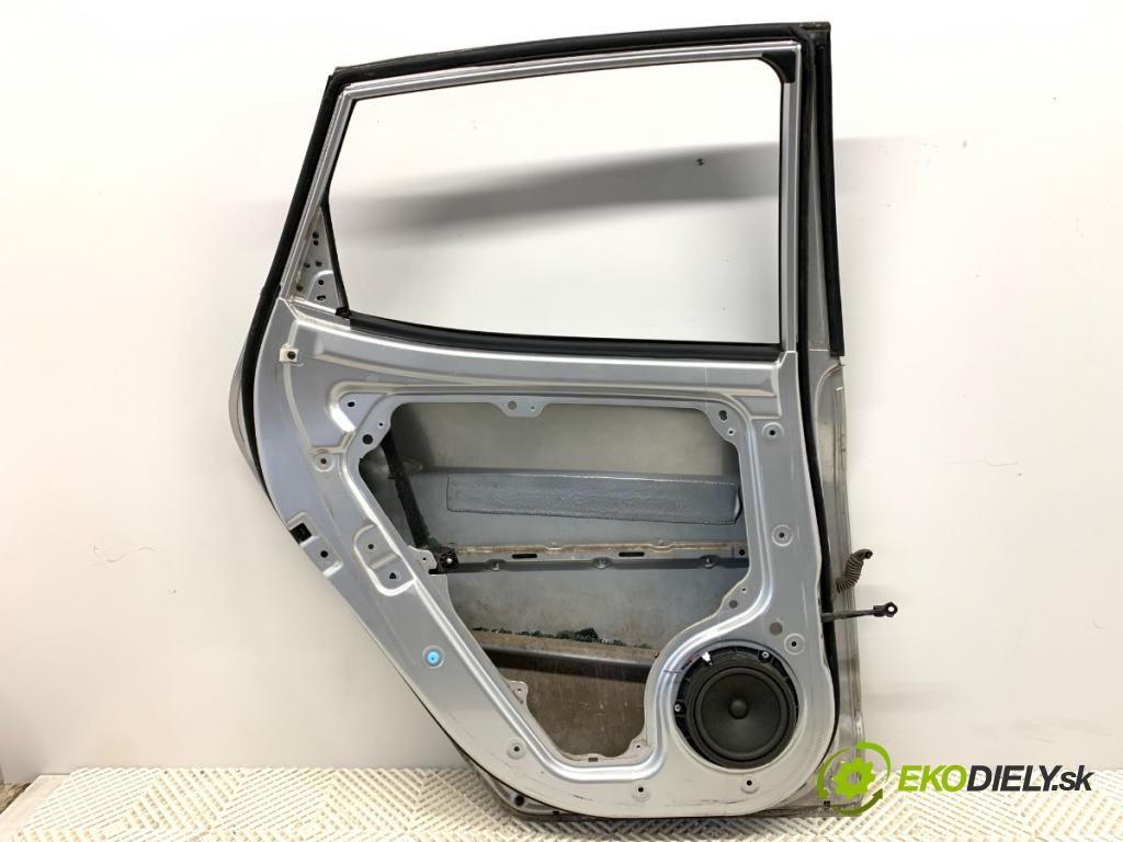 HYUNDAI ix20 liftback 2011 92 kW 1.6 1591 dveře levý zadní část