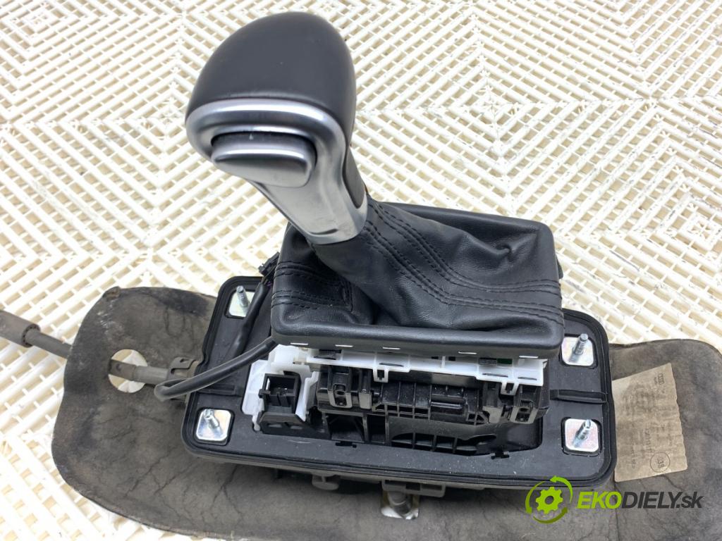 AUDI A6 C7 sedan 2011 180 kW 3.0 TDI quattro 2967 Kulisa 4G1713041K (Rýchlostná páka (kulisa))