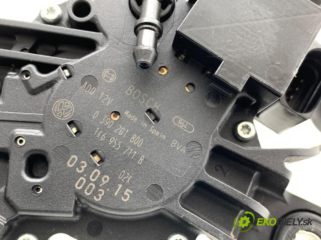 VW GOLF V liftback 2003 85 kW 1.6 FSI 1598 Motor stieračov zad 1K6955711B