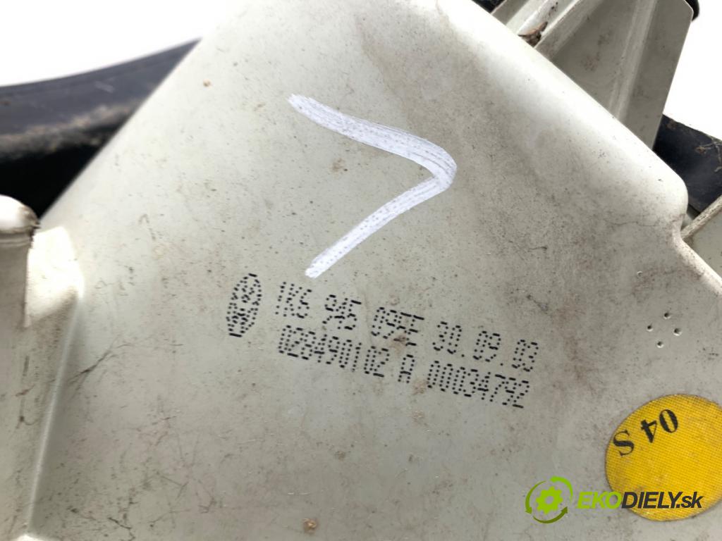 VW GOLF V liftback 2003 85 kW 1.6 FSI 1598 světlo levý zadní část 1K6945095E