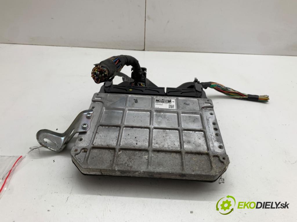 TOYOTA YARIS II liftback 2007 64 kW 1.3 VVT-i (SCP90_) 1298 riadiaca jednotka Motor 89661-0D310 (Riadiaca jednotka)