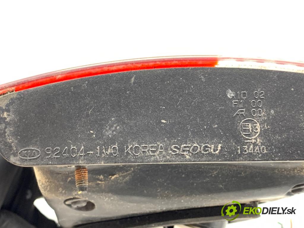 KIA RIO III sedan 2013 63 kW 1.25 CVVT 1248 Svetlo pravy zad vnútorná 92404-1W0