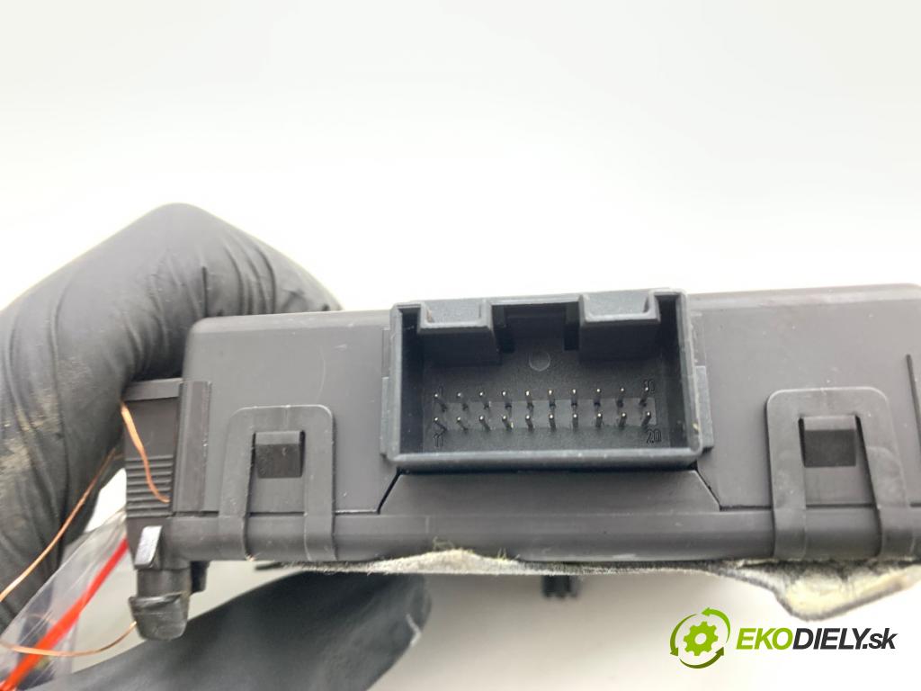 VW GOLF V liftback 2003 85 kW 1.6 FSI 1598 Modul GATEWAY 1K0907530C