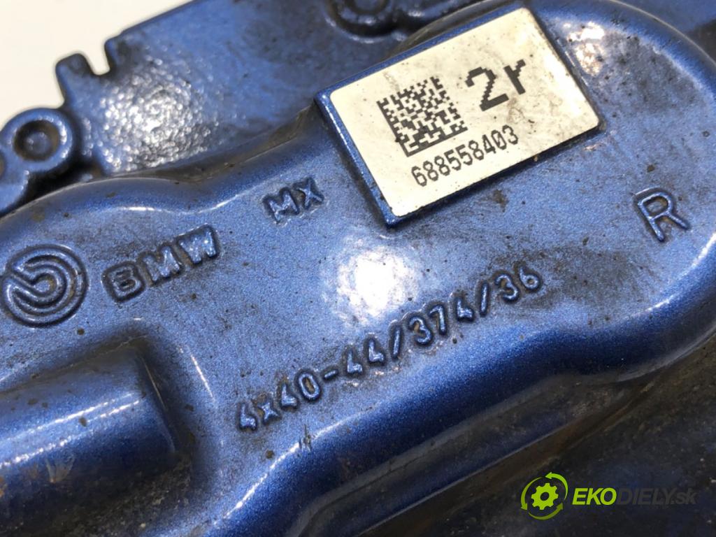 BMW G05 SUV 2022 210 kW xDrive 30 d Mild-Hybrid 2993 Brzdič strmeň pravy predný 6885584