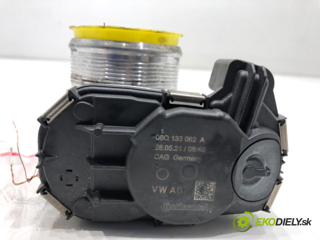 AUDI Q5 FY SUV 2021 195 kW 55 TFSI e quattro 1984 Škrtiaca klapka 06Q133062A (Škrtiaca klapka)