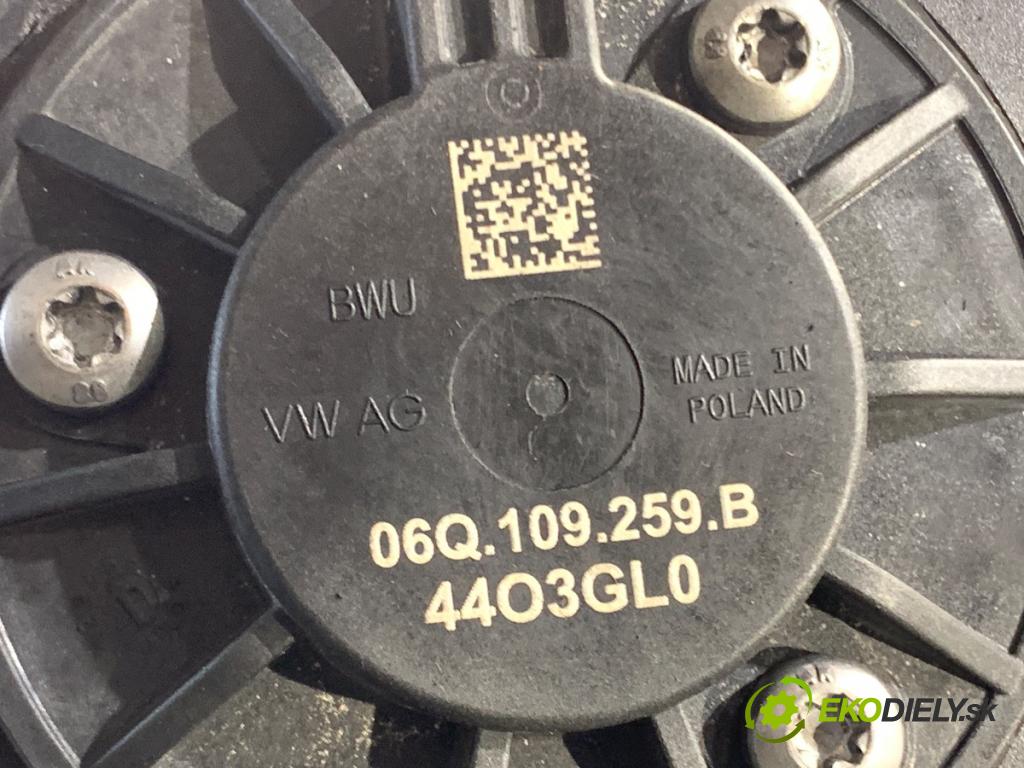 AUDI Q5 FY SUV 2021 195 kW 55 TFSI e quattro 1984 hlava válců 06N103403A/D (Hlava válců)