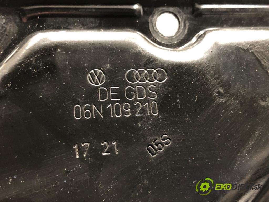 AUDI Q5 FY SUV 2021 195 kW 55 TFSI e quattro 1984 kryt 06N109210