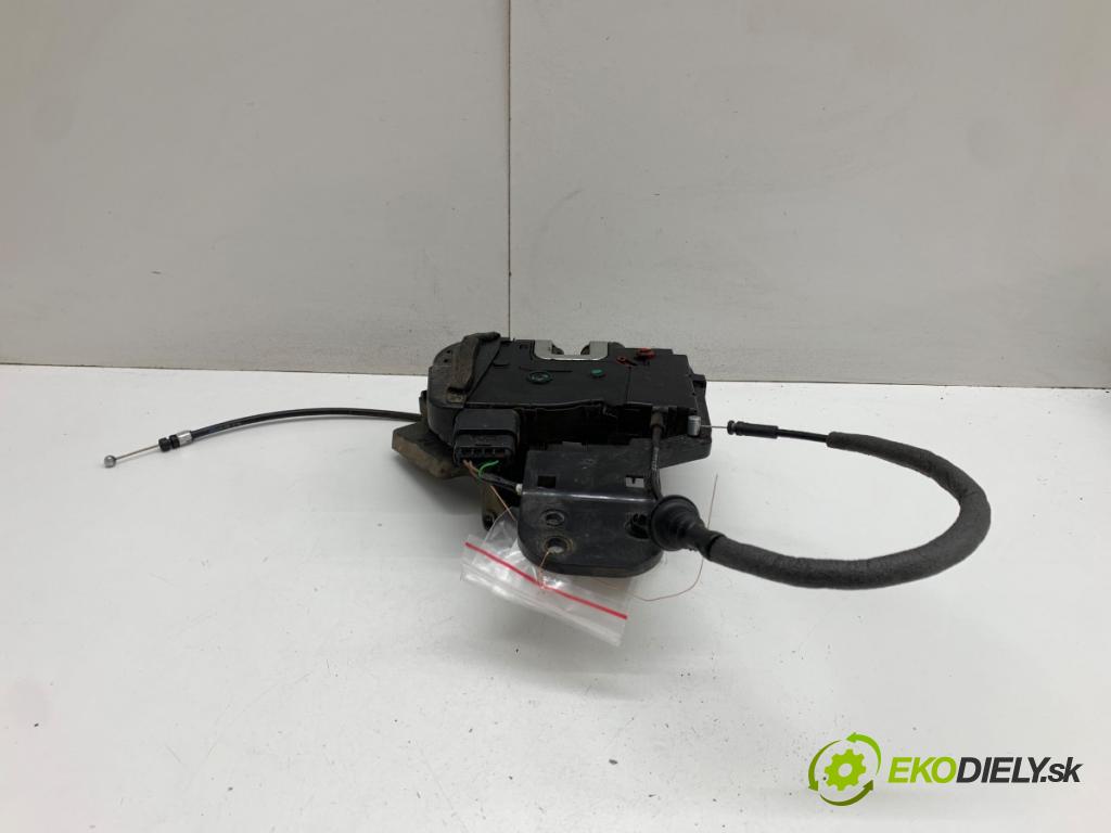 HYUNDAI ix20 liftback 2011 92 kW 1.6 1591 zámok Dvere pravy zad 81420-1K000