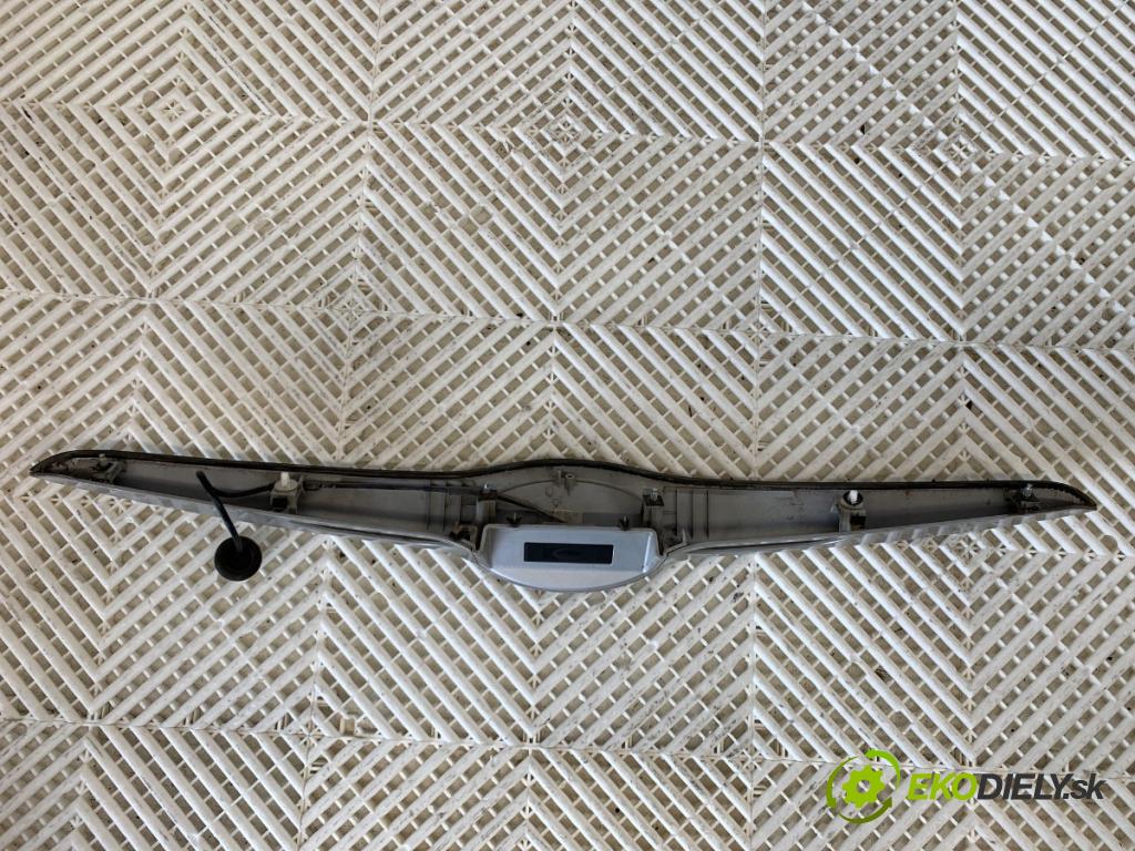 HYUNDAI ix20 liftback 2011 92 kW 1.6 1591 Lišta dverí zad