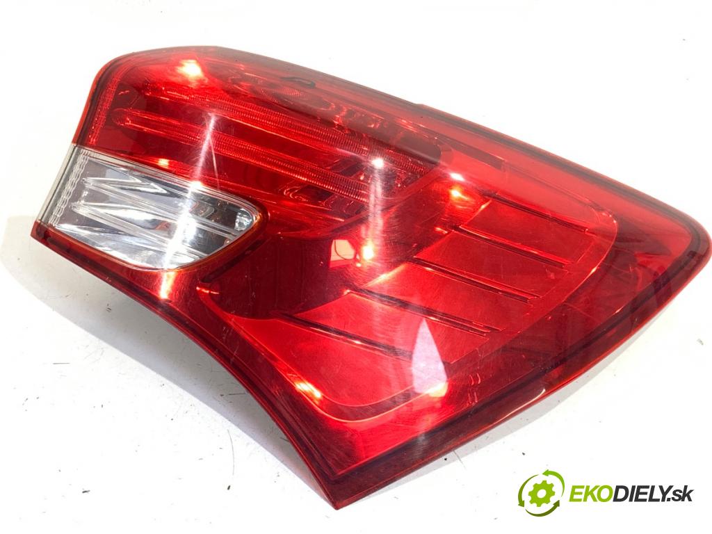 HYUNDAI ix20 liftback 2011 92 kW 1.6 1591 Svetlo pravy zad 92402-1K0