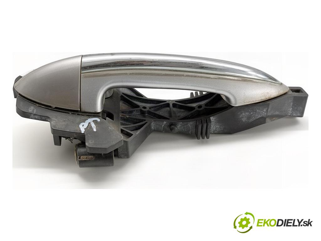 HYUNDAI ix20 liftback 2011 92 kW 1.6 1591 klika vnejší pravý zadní část