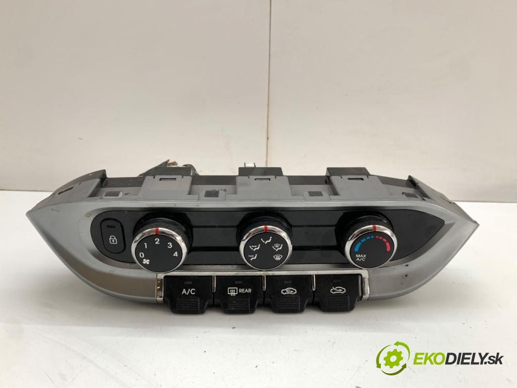 KIA RIO III sedan 2013 63 kW 1.25 CVVT 1248 Panel ovládania kúrenia 97250-1W070 (Prepínacie páčky pod volantom)