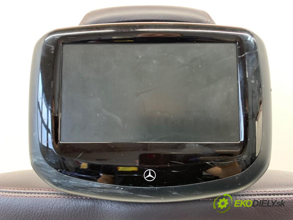 MERCEDES-BENZ W218 Kombi 2013 195 kW CLS 350 CDI / d 4-matic (218.993) 2987 sedadlo levý přední část