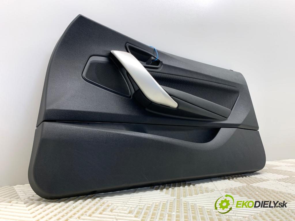 BMW F21 liftback 2014 75 kW 114 i 1598 čalúnenie Dvere pravy predný
