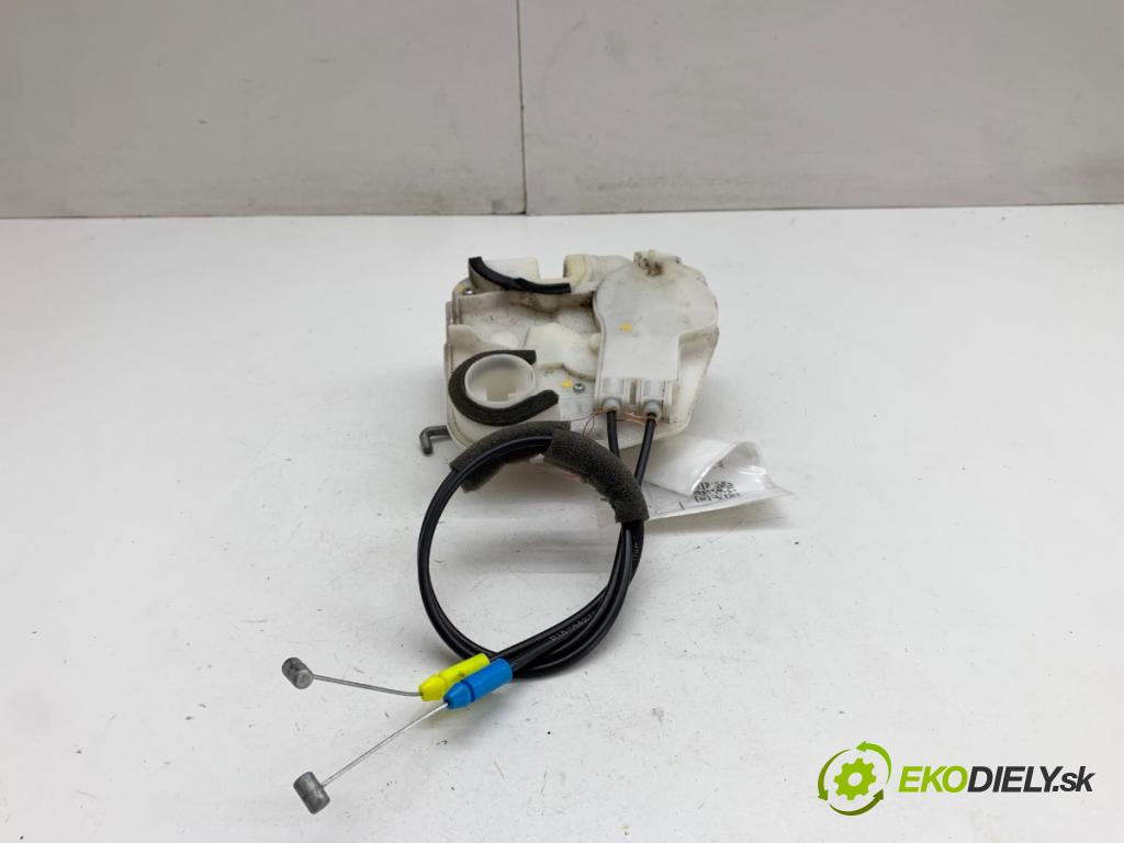 MITSUBISHI MIRAGE / SPACE STAR liftback 2014 52 kW 1.0 (A05A) 999 zámok Dvere pravy zad