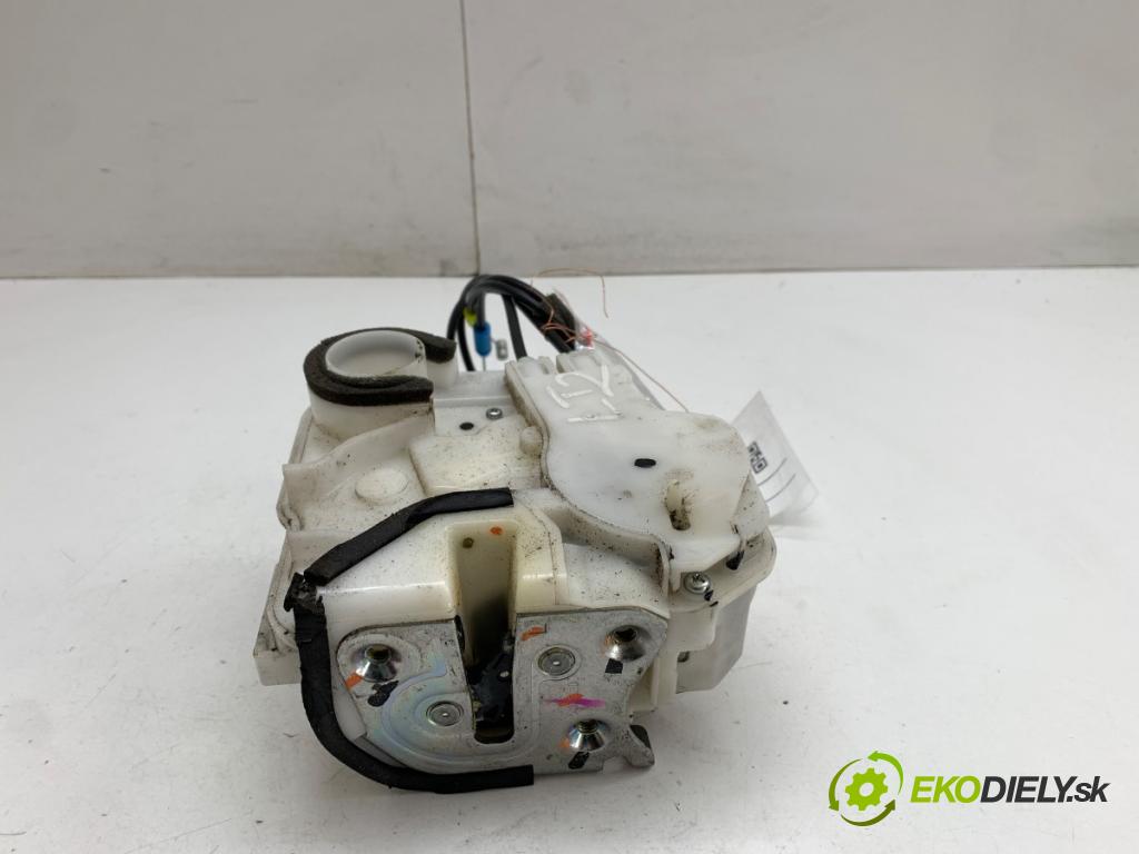 MITSUBISHI MIRAGE / SPACE STAR liftback 2014 52 kW 1.0 (A05A) 999 zámok Dvere ľavy zad 