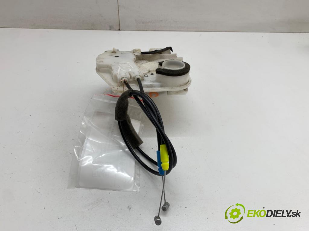 MITSUBISHI MIRAGE / SPACE STAR liftback 2014 52 kW 1.0 (A05A) 999 zámok Dvere ľavy zad