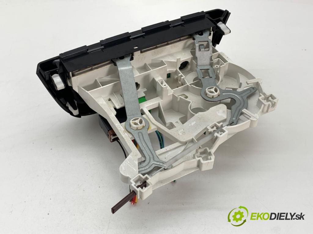 MITSUBISHI MIRAGE / SPACE STAR liftback 2014 52 kW 1.0 (A05A) 999 Panel ovládania kúrenia 7820A437 (Prepínacie páčky pod volantom)