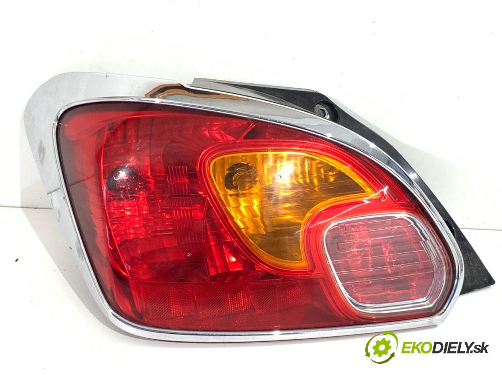 MITSUBISHI MIRAGE / SPACE STAR liftback 2014 52 kW 1.0 (A05A) 999 světlo levý zadní část 
