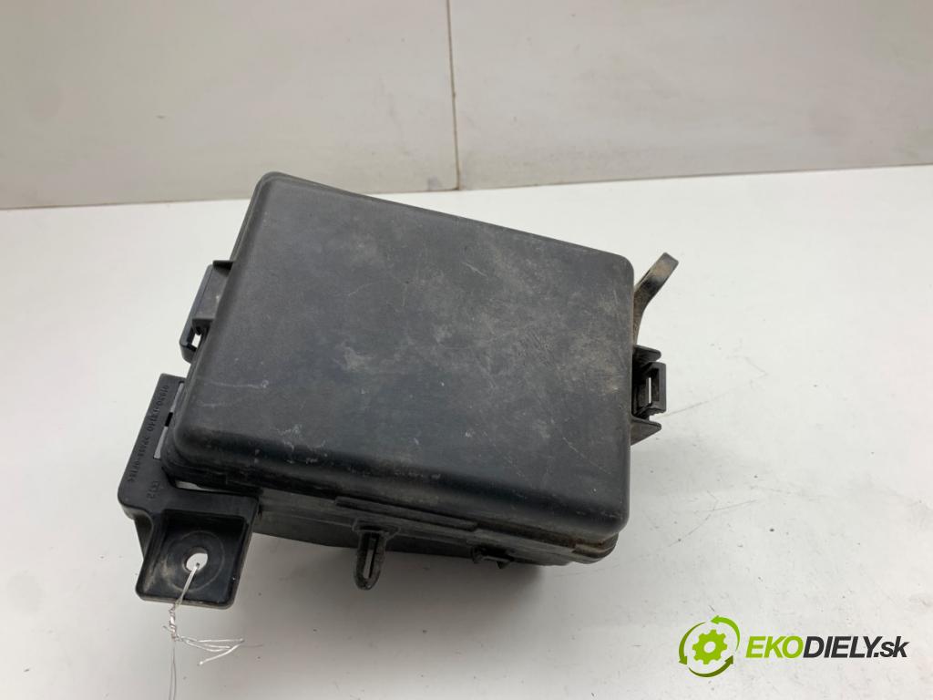 KIA RIO III sedan 2013 63 kW 1.25 CVVT 1248 Skrinka poistková 912301W510 (Poistková skrinka)