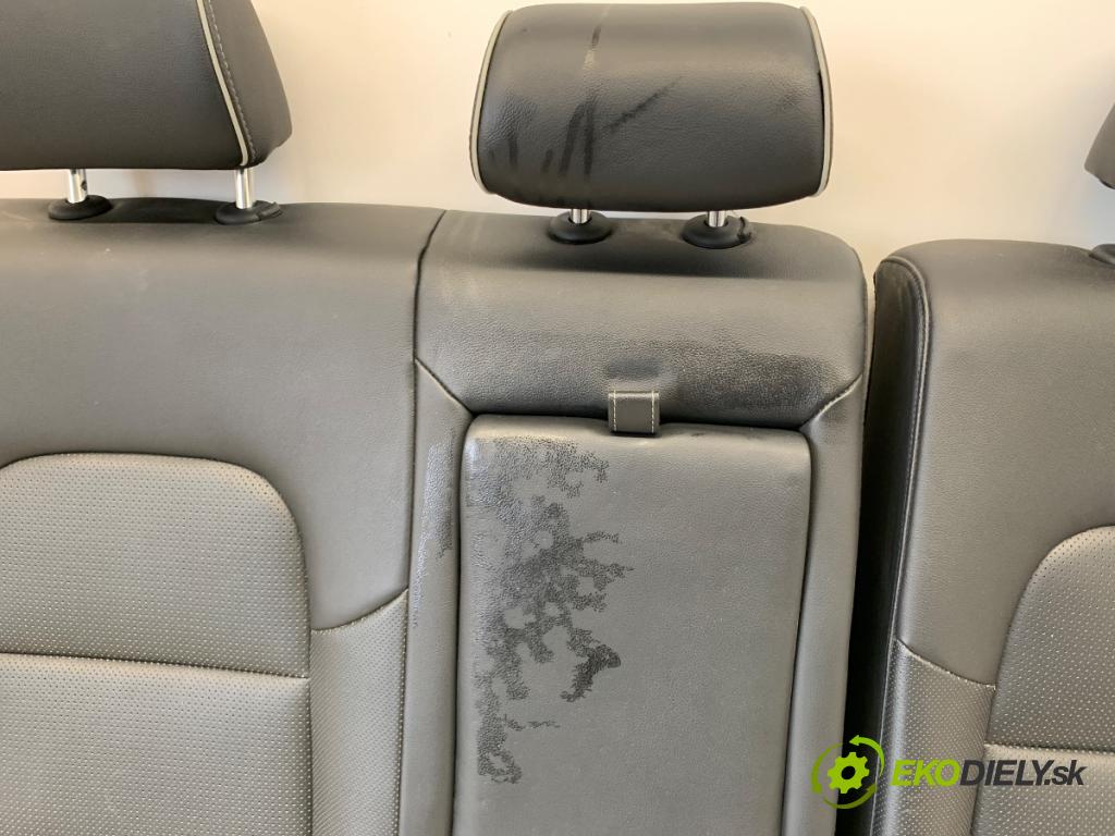 KIA SPORTAGE IV SUV 2017 130 kW 1.6 T-GDI 1591 Sedadlo druhý rad