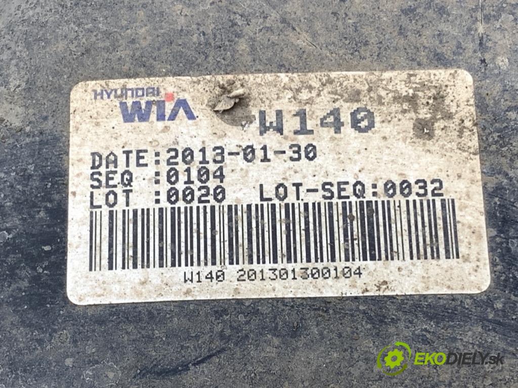 KIA RIO III sedan 2013 63 kW 1.25 CVVT 1248 výztuha pod motor  (Přední výztuha)