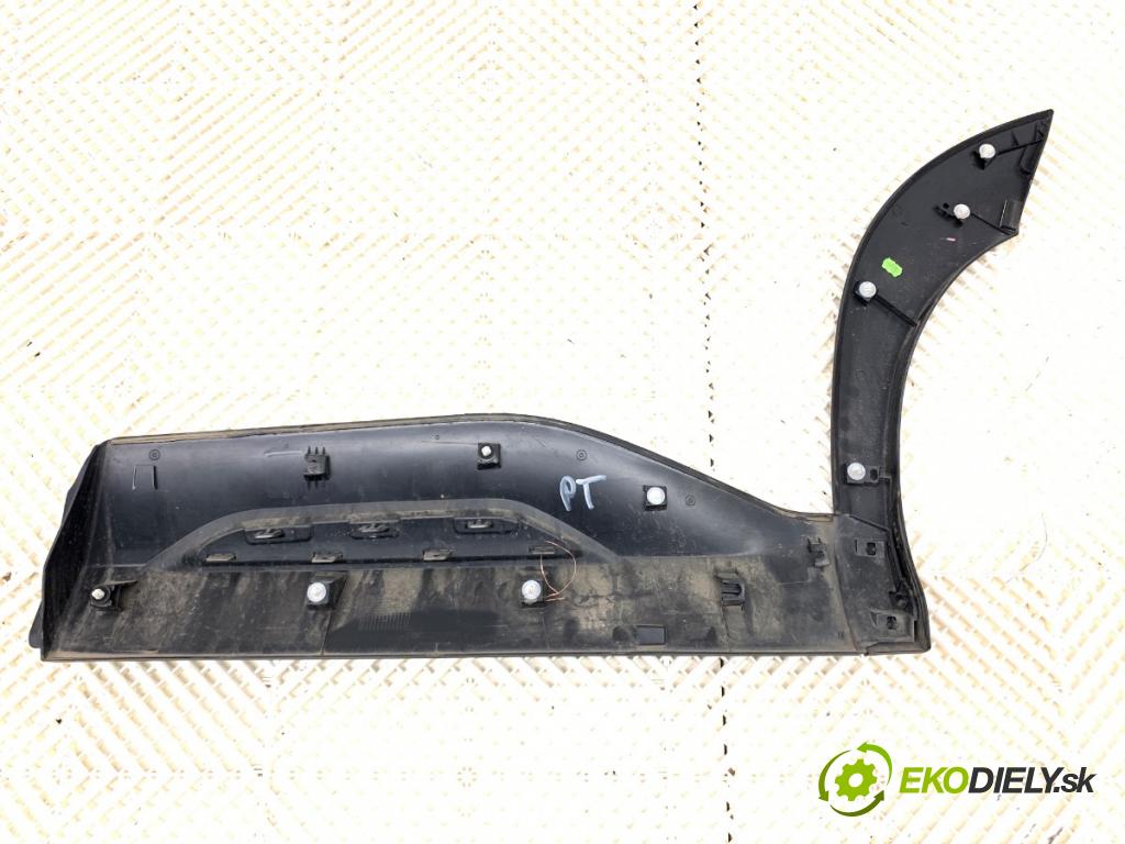 TOYOTA YARIS IV SUV 2024 68 kW 1.5 Hybrid (MXPJ10) 1490 Lišta Dvere pravy zad 75077-0D020