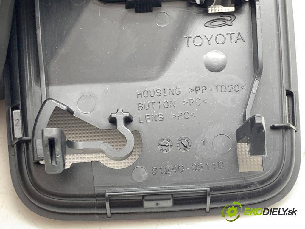 TOYOTA YARIS IV SUV 2024 68 kW 1.5 Hybrid (MXPJ10) 1490 Svetlo stropné zad 81240-02110