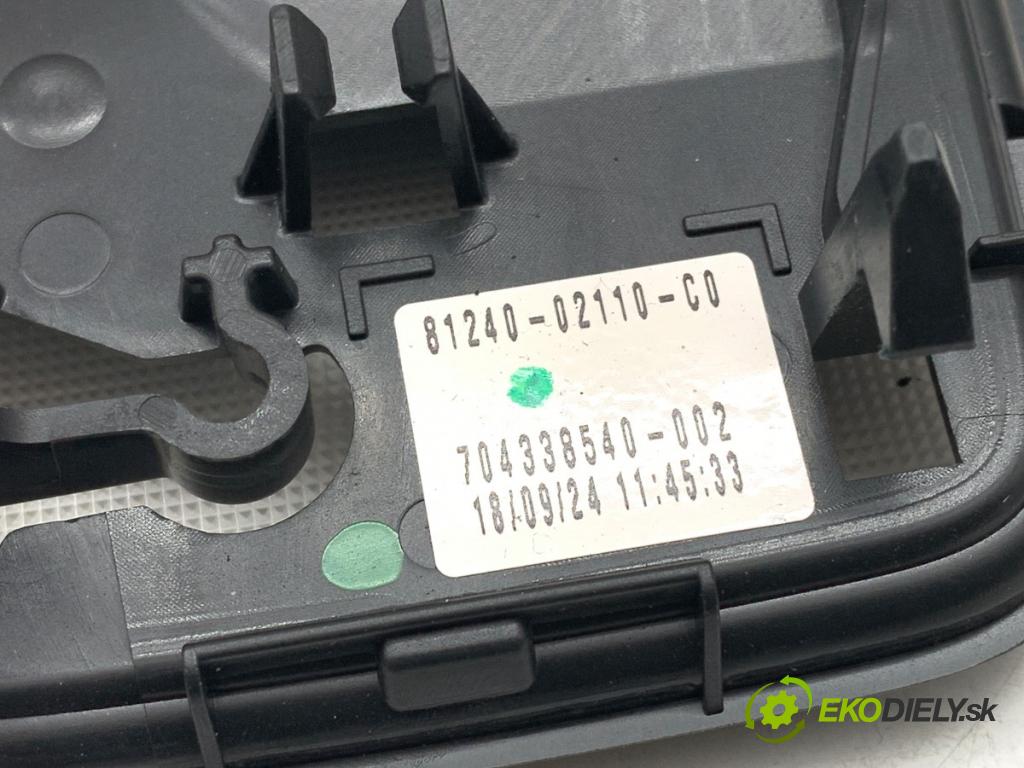 TOYOTA YARIS IV SUV 2024 68 kW 1.5 Hybrid (MXPJ10) 1490 Svetlo stropné zad 81240-02110