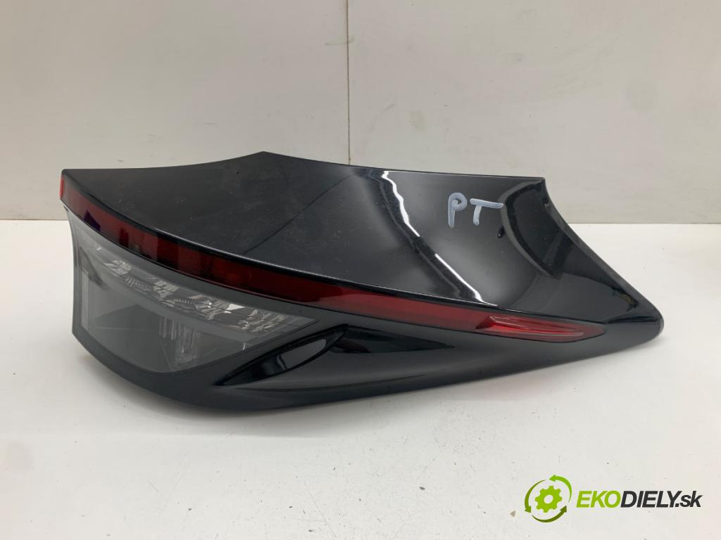 TOYOTA YARIS IV SUV 2024 68 kW 1.5 Hybrid (MXPJ10) 1490 světlo pravý zadní část 81550-0DE20