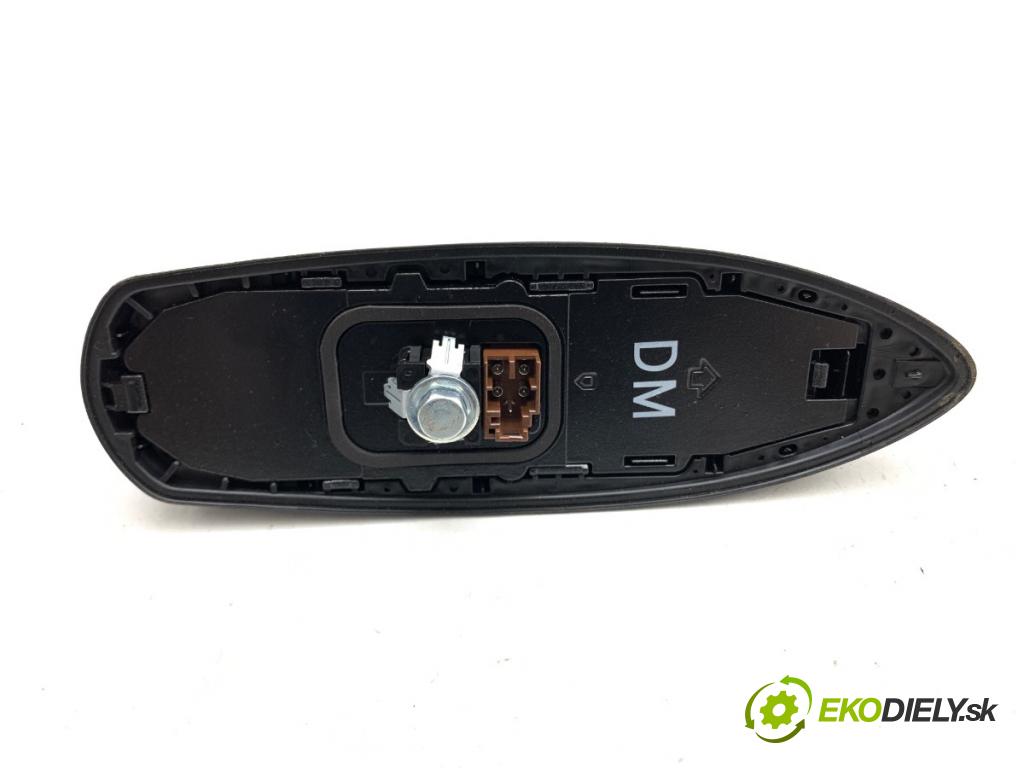 TOYOTA YARIS IV SUV 2024 68 kW 1.5 Hybrid (MXPJ10) 1490 ANTENA