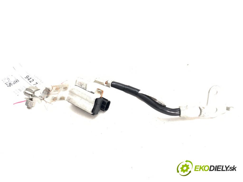 TOYOTA YARIS IV SUV 2024 68 kW 1.5 Hybrid (MXPJ10) 1490 svorka MINUS 28850-K0020