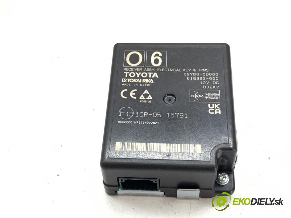 TOYOTA YARIS IV SUV 2024 68 kW 1.5 Hybrid (MXPJ10) 1490 Modul KEYLESS 897B0-0D060