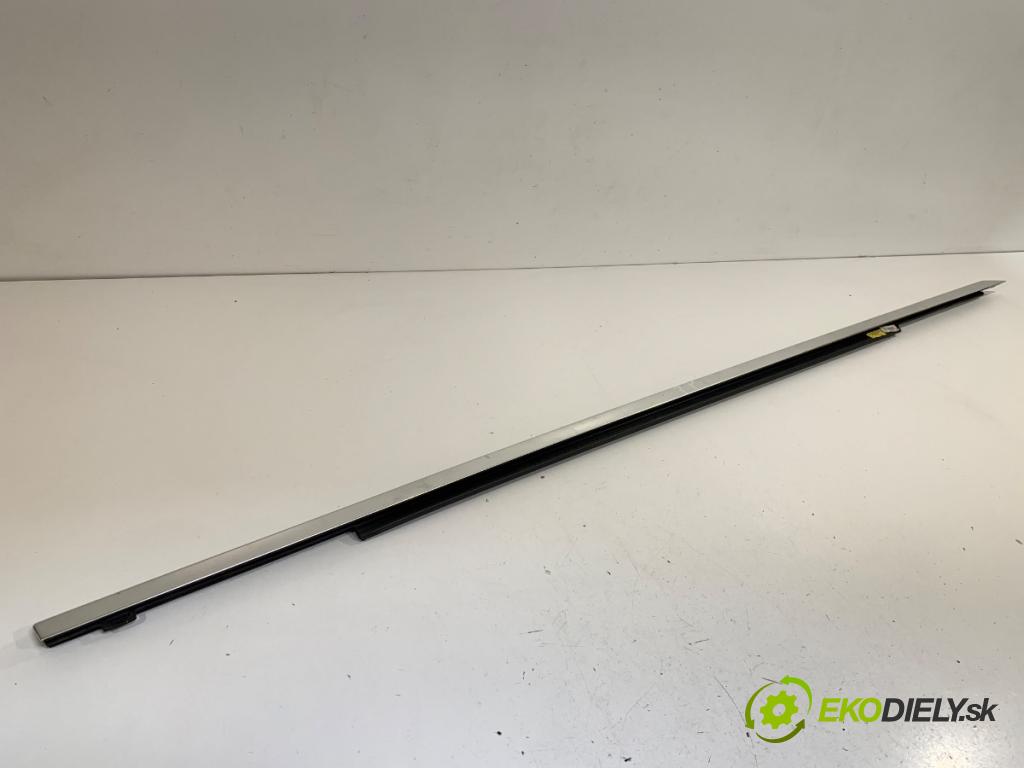 MERCEDES-BENZ W218 Kombi 2013 195 kW CLS 350 CDI / d 4-matic (218.993) 2987 Lišta Sbírání: predný pravy