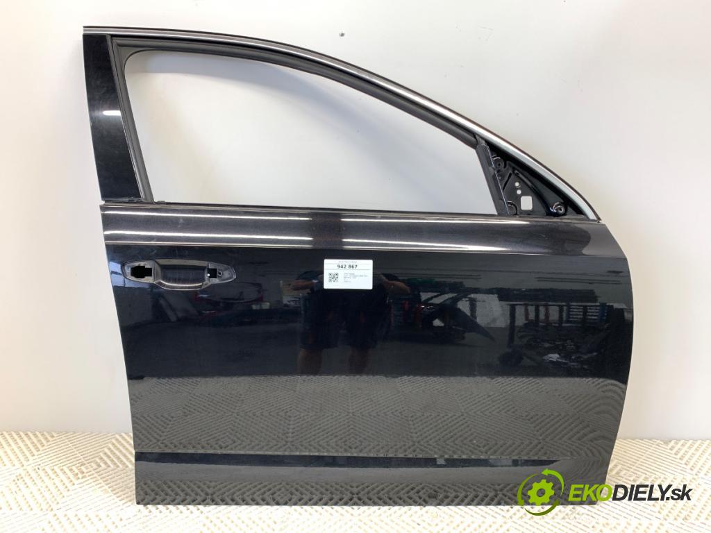 SKODA OCTAVIA III Kombi 2017 81 kW 1.6 TDI 1598 Dvere pravy predný LF9R 