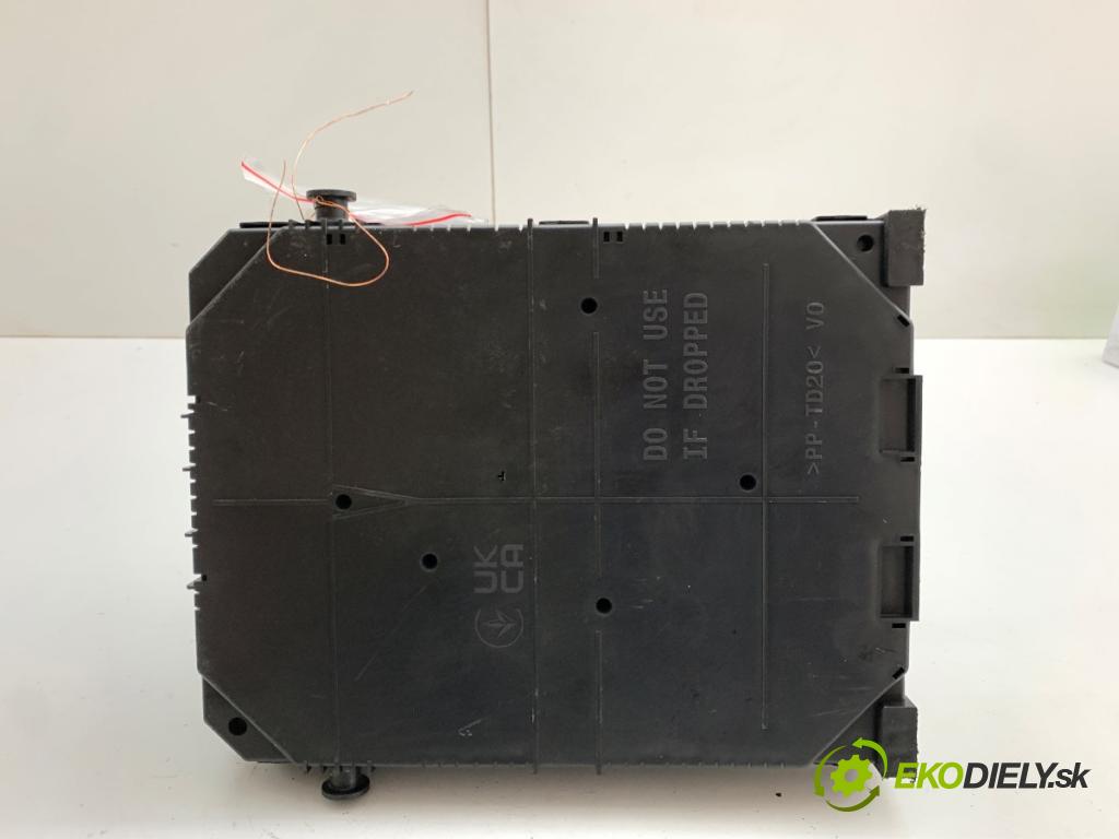 DS DS 7 SUV 2022 133 kW PureTech 180 (J45GFU) 1598 Modul BSI 9846482980 (Poistková skrinka)