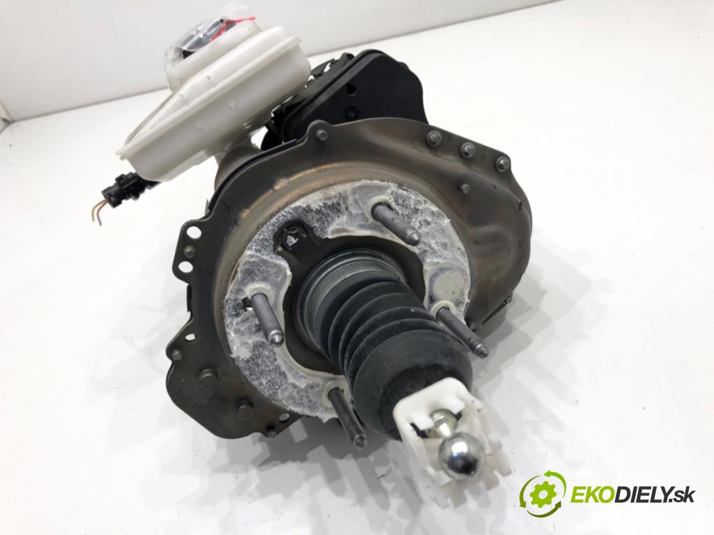 DS DS 7 SUV 2022 133 kW PureTech 180 (J45GFU) 1598 Posilovač bŕzd 9841952080