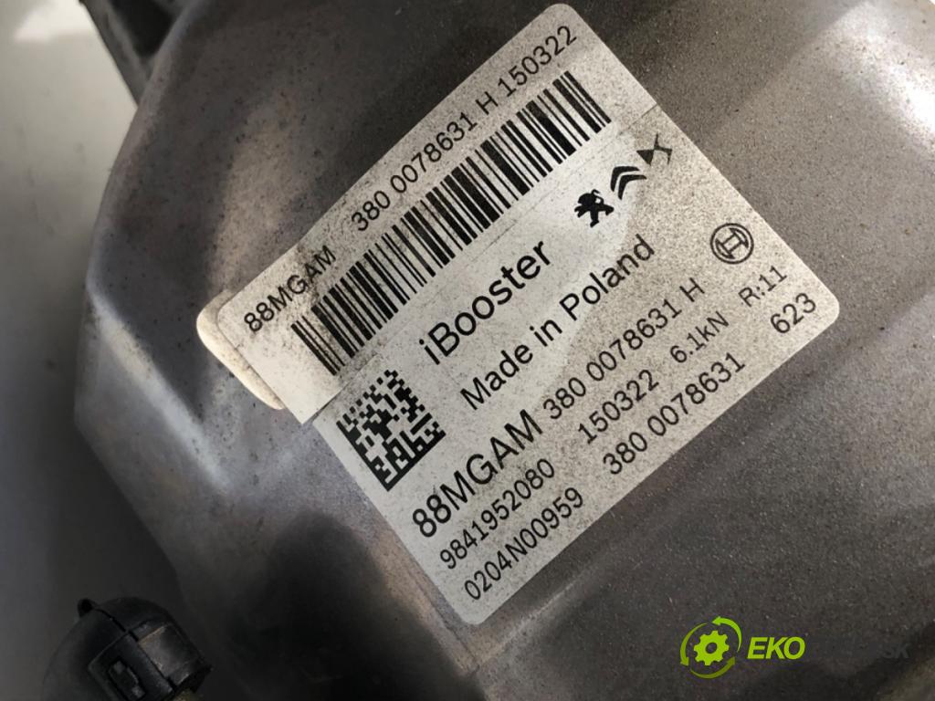 DS DS 7 SUV 2022 133 kW PureTech 180 (J45GFU) 1598 Posilovač bŕzd 9841952080